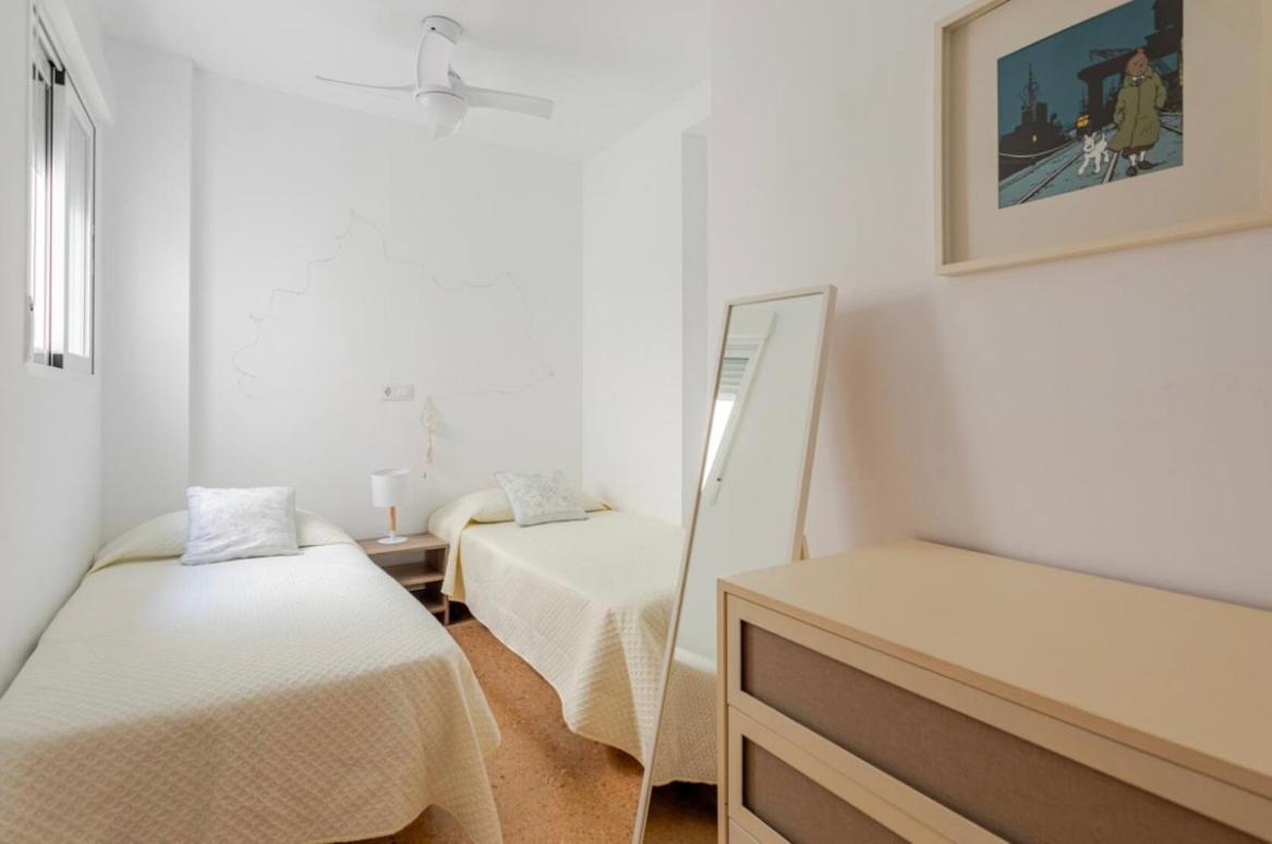 Apartamento Espacioso En La Playa De Gandia 外观 照片